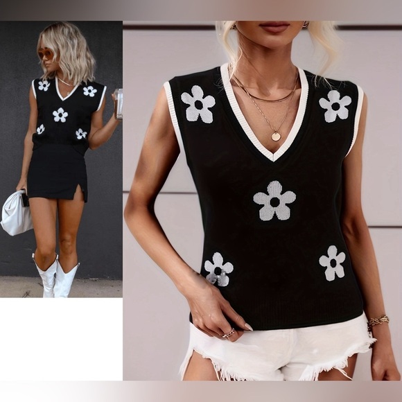 Love Tree Tops - NWOT SUMMER DAISY KNIT TANK. Sz. M. VERSATILE, LIGHTWEIGHT, STYLISH.